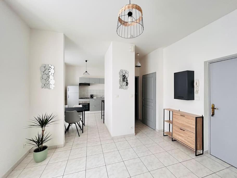 Appartement 1 Chambre Rue Faubourg De Besancon Montbéliard Eksteriør bilde